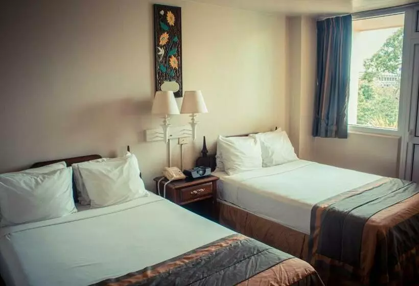 Fotos del hotel Gran Hotel Sula:  2