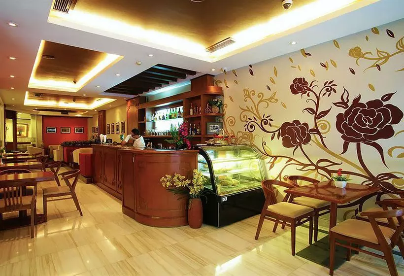 Fotos del hotel Quoc Hoa Premier:  5