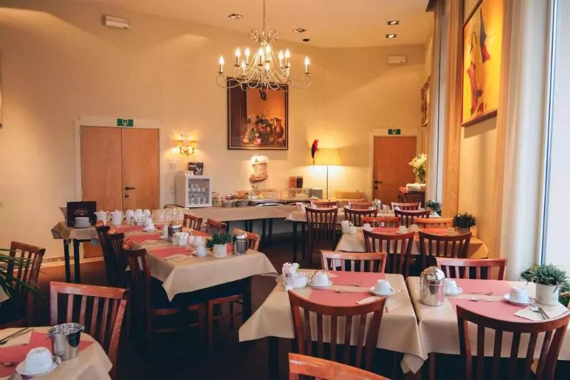 Fotos del hotel Antigone:  3