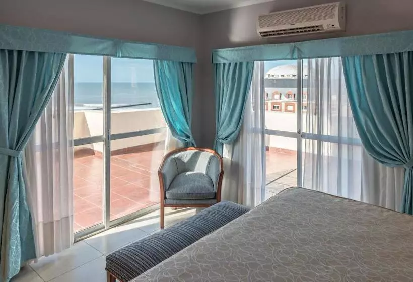 Fotos del hotel Riviera:  4