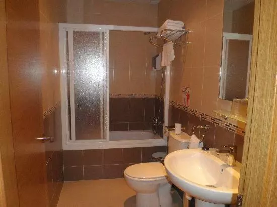 Fotos del hotel Hostal Las Gardenias:  2