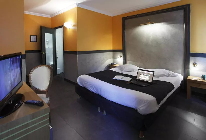 Adonis Marseille Vieux-Port