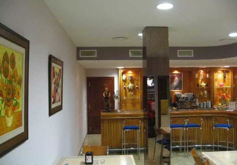 Fotos del hotel Cristina Enea:  3