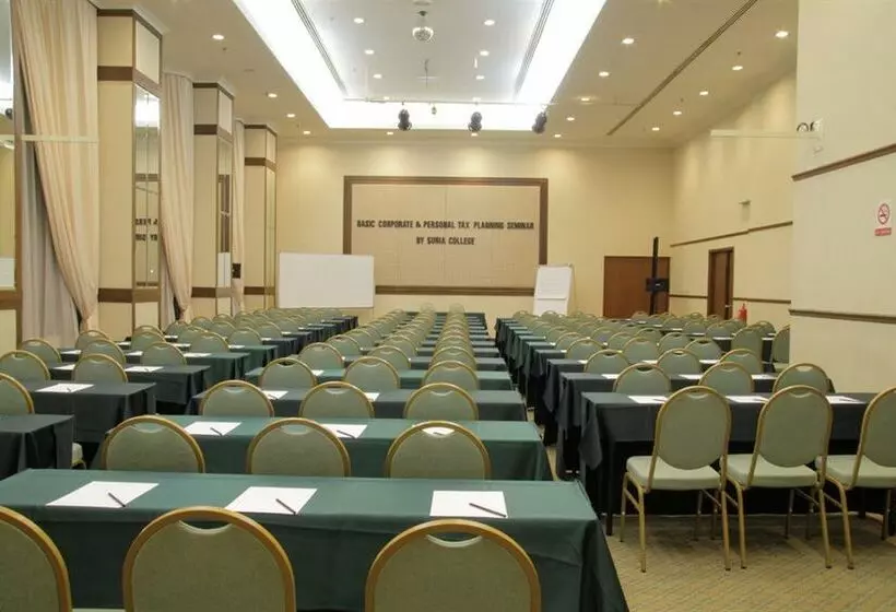 Fotos del hotel Mandarin Court:  4