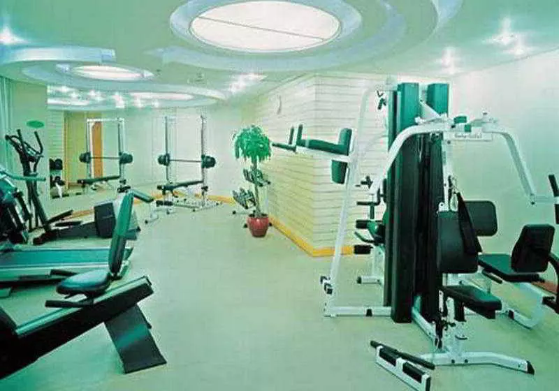 Fotos del hotel New Empire Hotel:  4