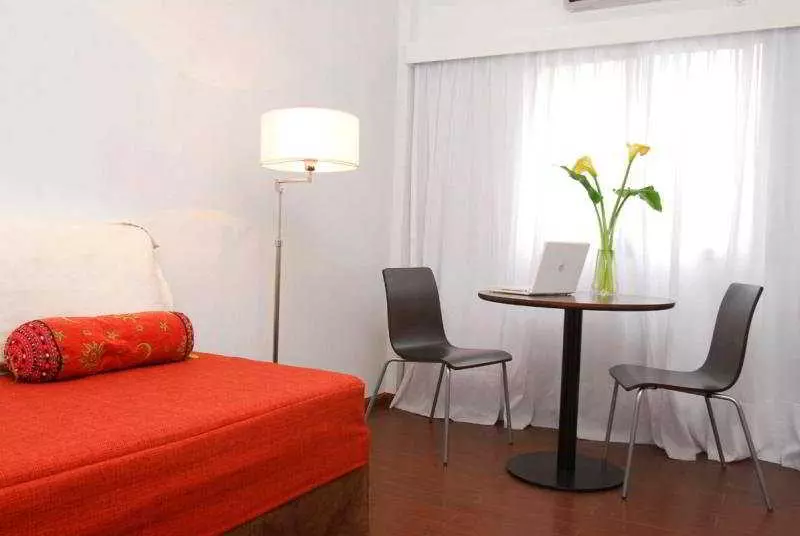 Cordoba 860 Suites