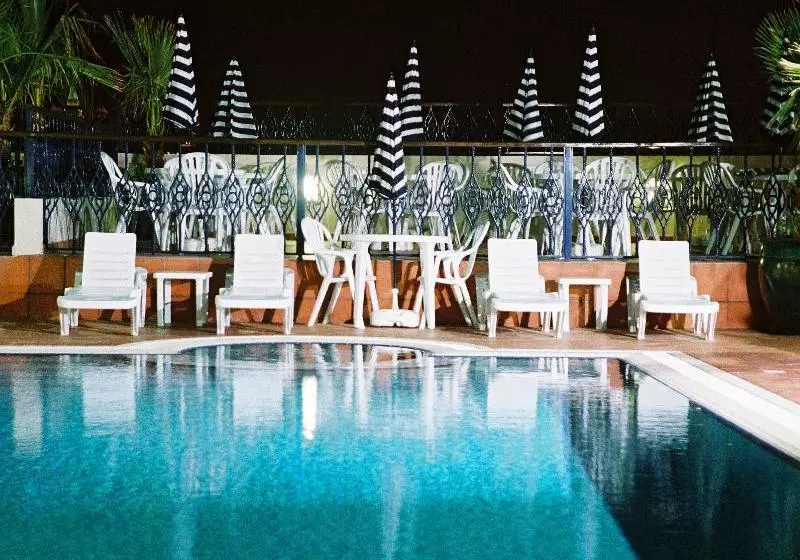 Fotos del hotel Winchester Grand Hotel Apartments:  7