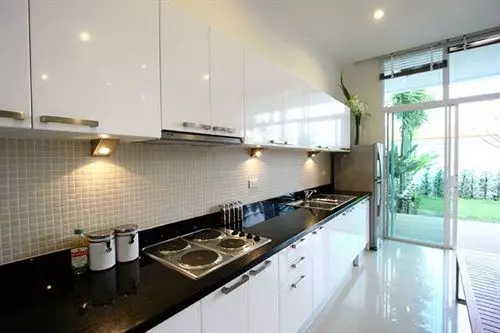 Fotos del hotel Two Villas Holiday Oriental Style Nai Harn Beach:  4