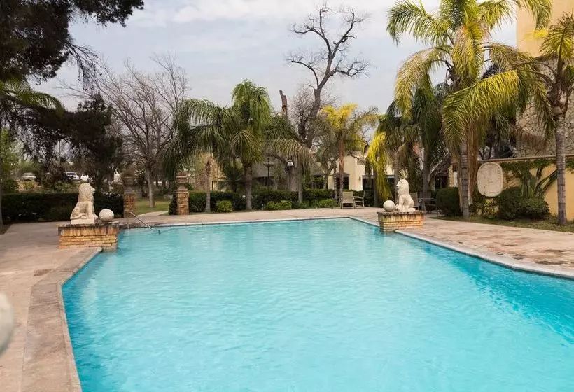 Fotos del hotel Torres De El Legado:  2