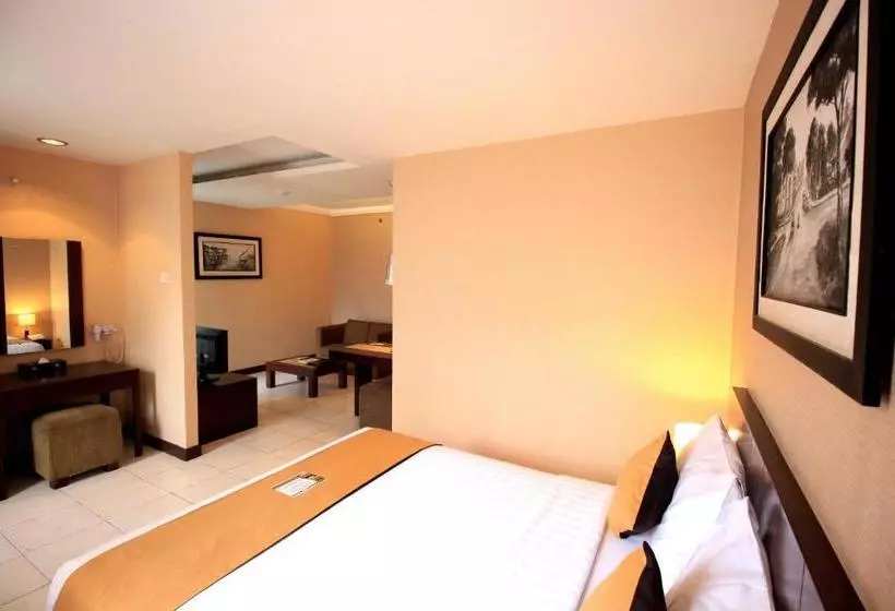 Fotos del hotel The Majesty:  11