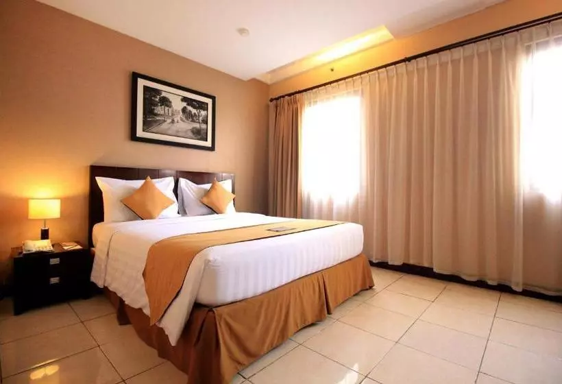 Fotos del hotel The Majesty:  13