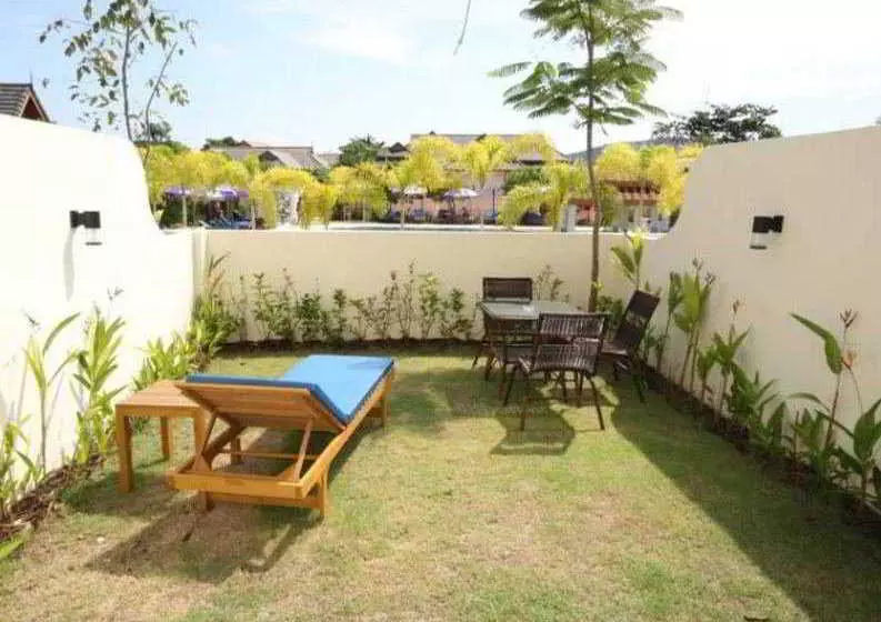 Fotos del hotel Chalong Beach Hotel & Spa:  3