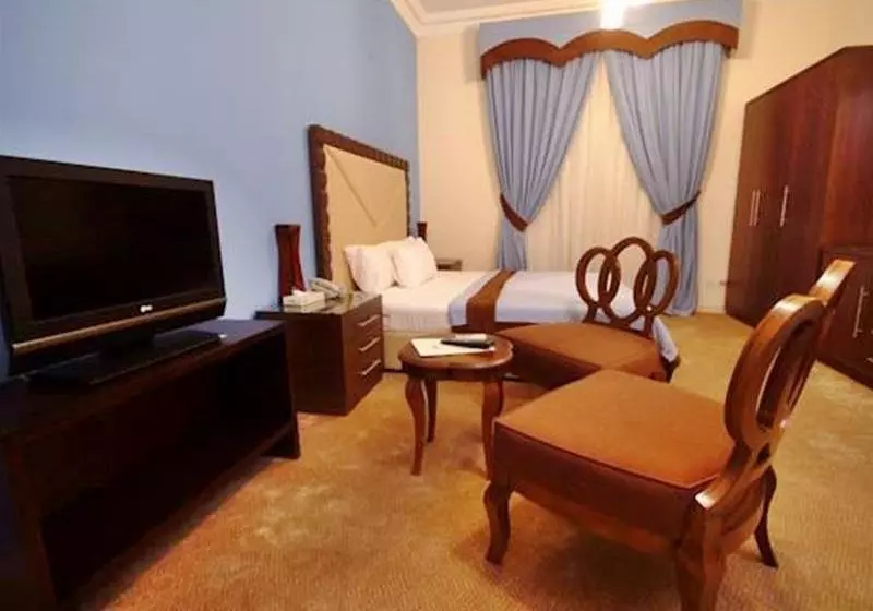 Fotos del hotel Royal & Suites:  3