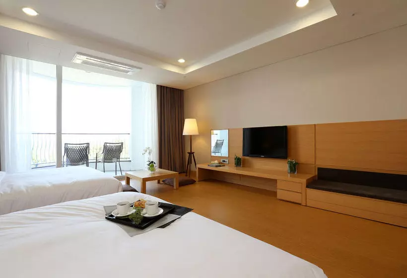 Fotos del hotel The Suites  Naksan:  17