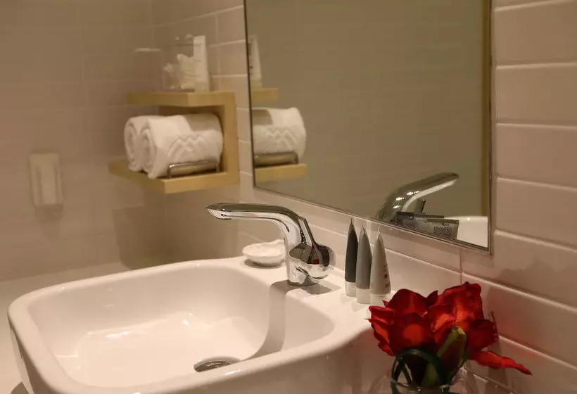 Fotos del hotel The Suites  Naksan:  5