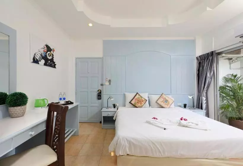 Arya Eightball Records