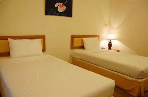 Fotos del hotel Sinthana Resort:  2