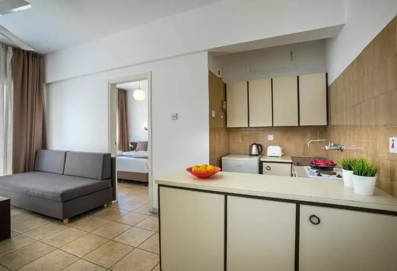 Fotos del hotel Costantiana Beach Hotel Apartments:  14