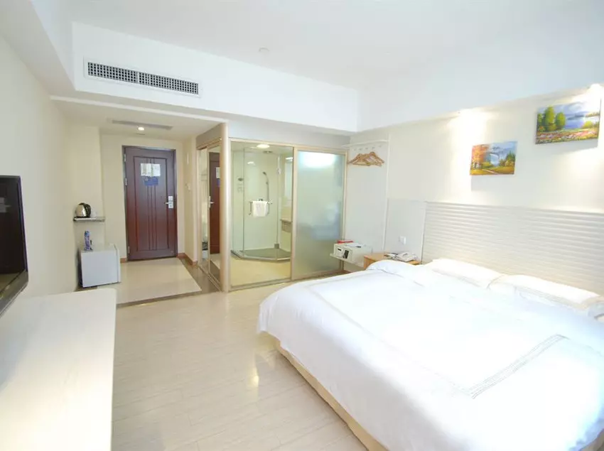 Fotos del hotel Overseas Chinese Friendship:  20