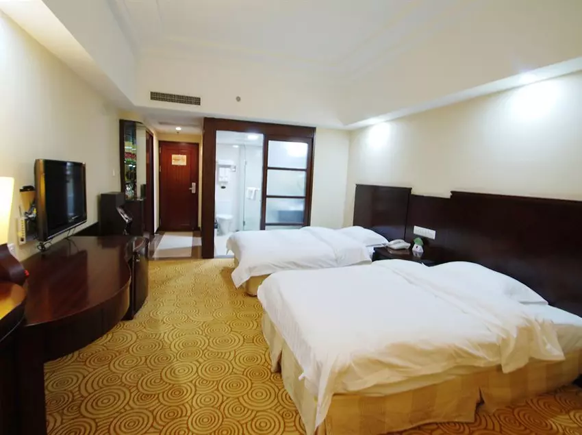 Fotos del hotel Overseas Chinese Friendship:  16