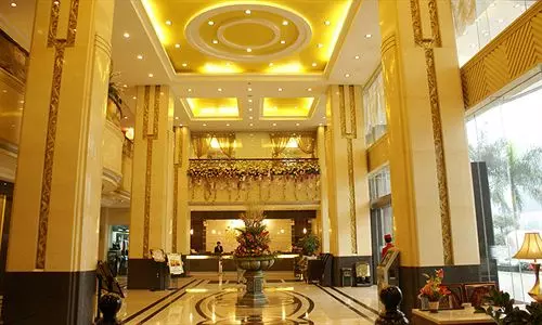 Fotos del hotel Yutong:  8