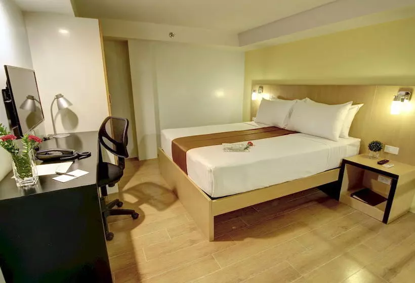 Fotos del hotel Aurum One Makati:  2