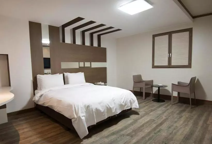 Fotos del hotel Hotel Tate:  9