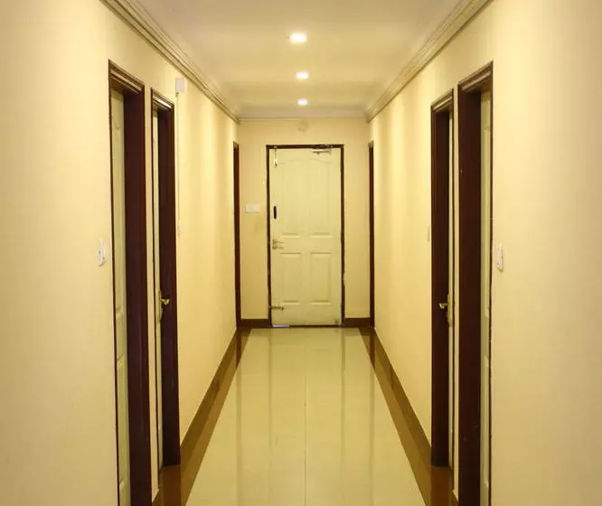 Fotos del hotel Oyo Rooms Bannerghatta Road:  3