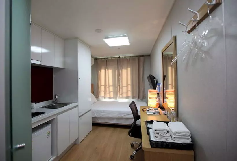 Fotos del hotel Easy Residence:  13