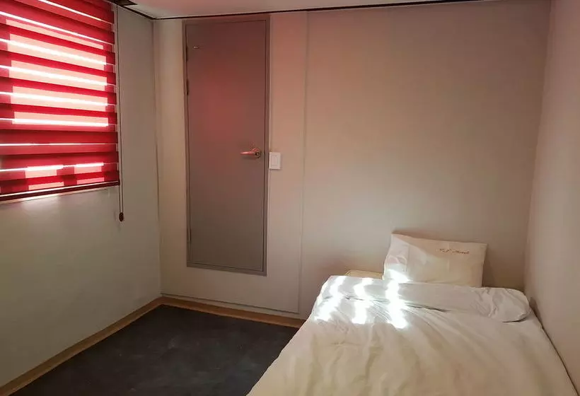 Fotos del hotel Goguma:  11