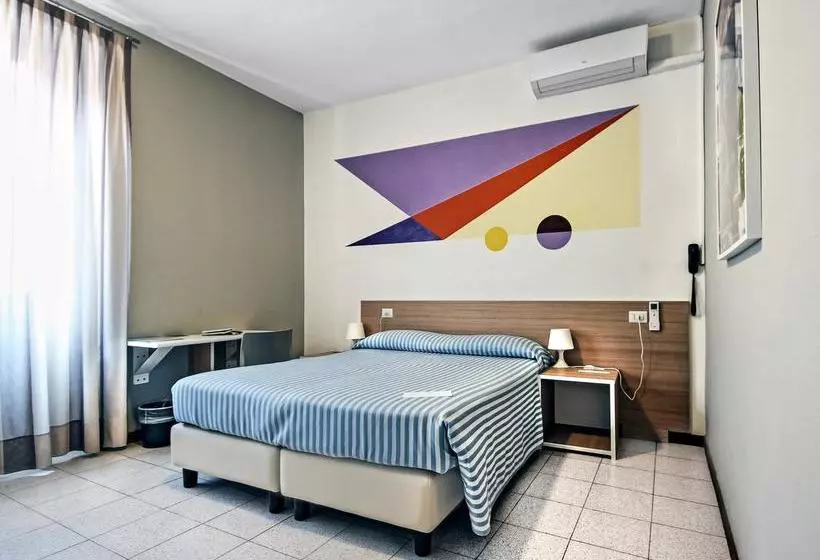 Fotos del hotel Anton&art:  10