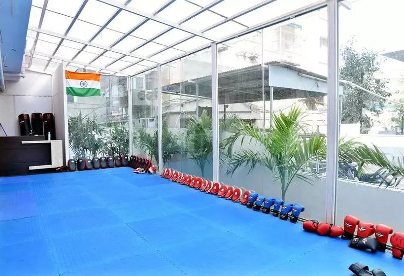 Fotos del hotel Capital O 8307 The Garden View:  3