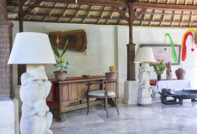 Fotos del hotel Royal Villa Jepun:  4