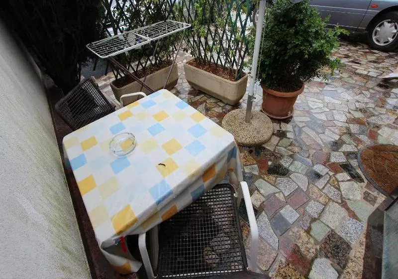 Fotos del hotel Apartment Divna:  2