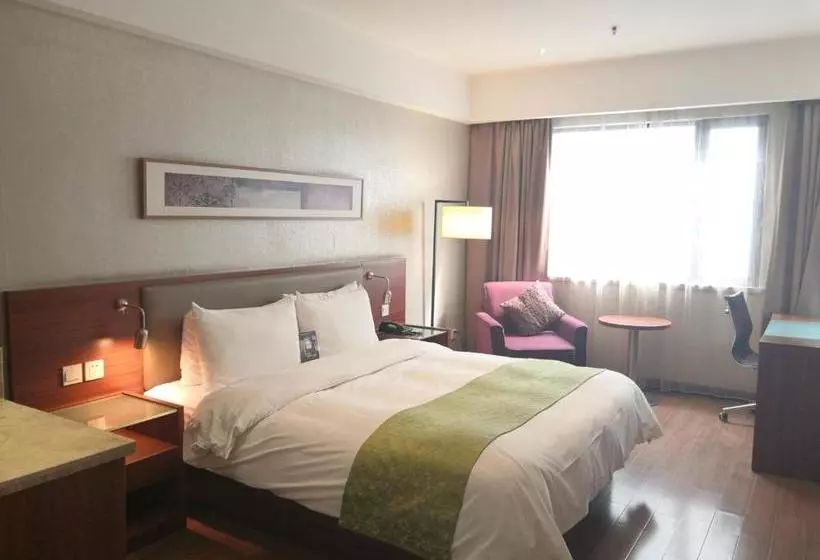 Fotos del hotel Yitel:  9