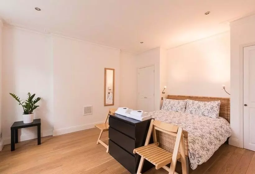 Fotos del hotel Kensington Apartments:  16