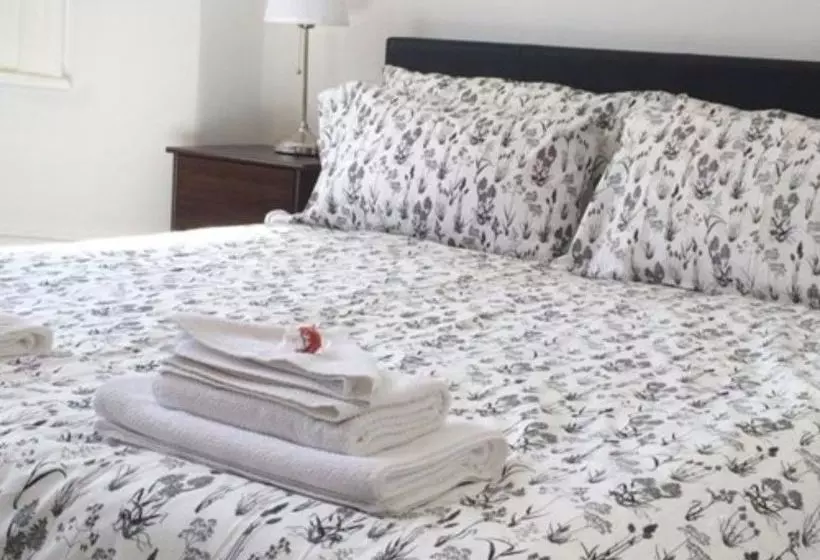 Fotos del hotel Kensington Apartments:  12