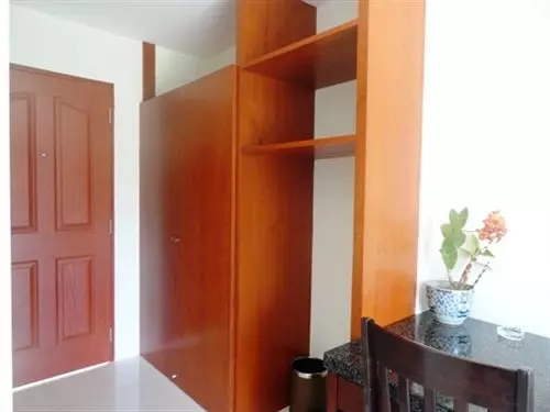 Fotos del hotel Baan Leelawadee Apartment:  25