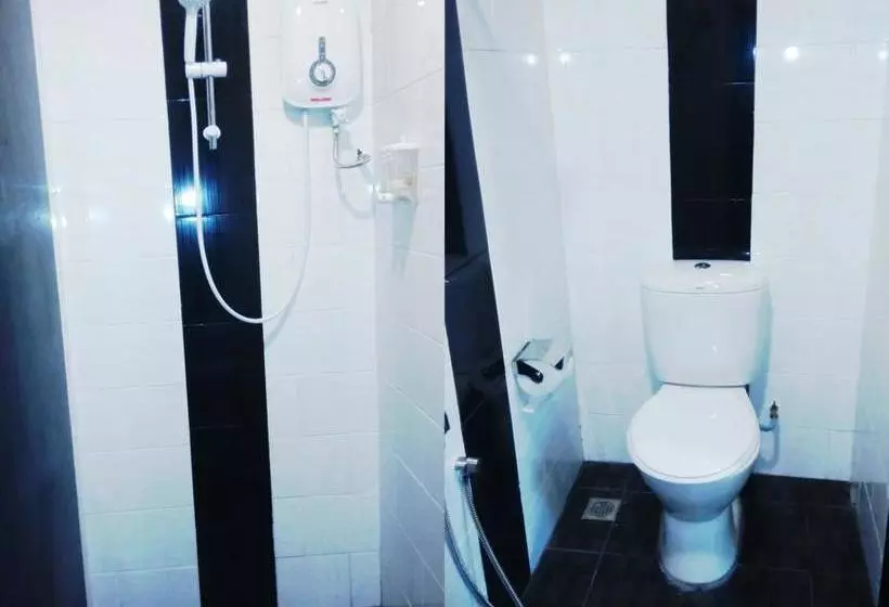 Fotos del hotel Basic:  2