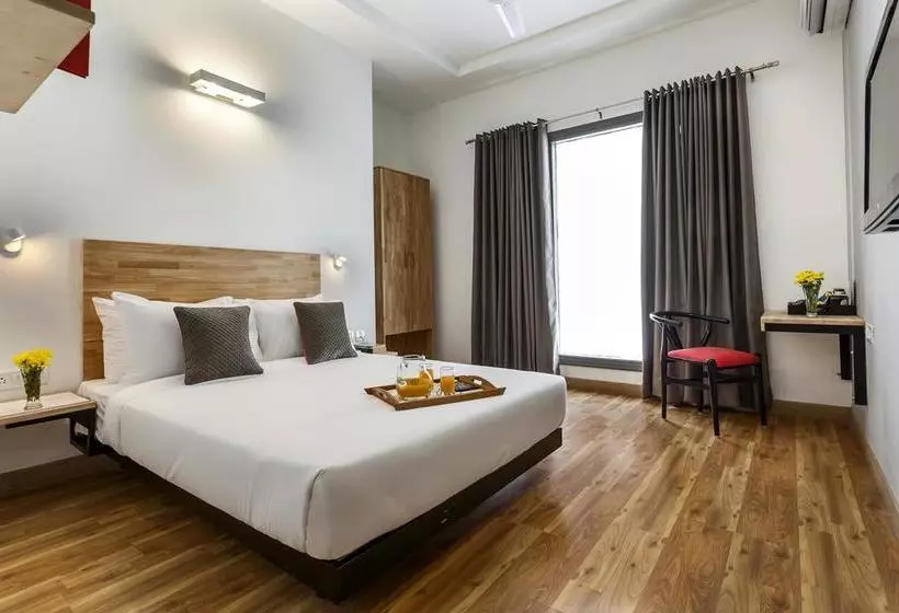 Fotos del hotel Oyo Townhouse 016 International Airport:  3