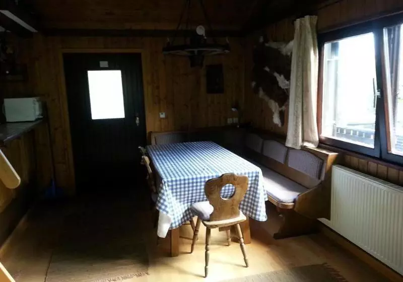 Fotos del hotel Fichtenblockhütte:  9