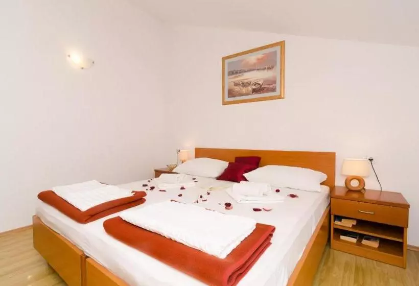 Fotos del hotel Apartments Senjo:  6