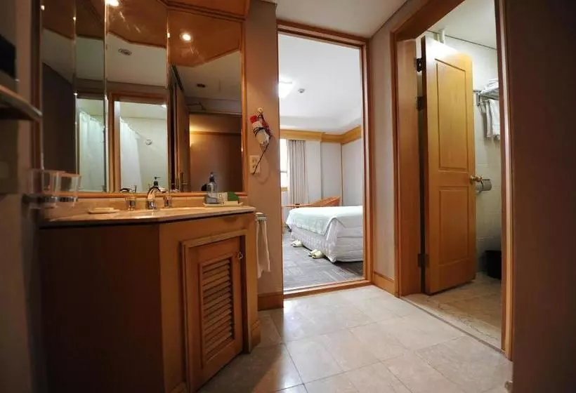 Fotos del hotel Savoy:  6