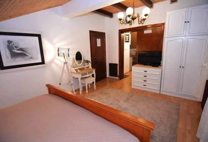 City House Apartments