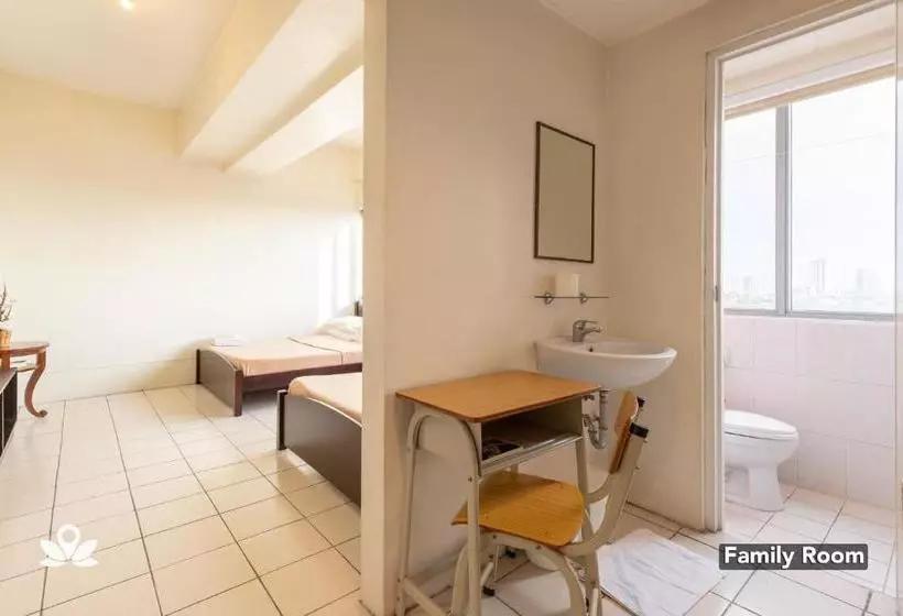 Fotos del hotel Golden Panda Dormtel By Zen Rooms:  25
