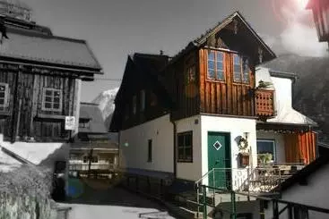 Pinkdeer - Hallstatt