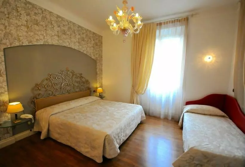 Fotos del hotel De Rose Hotel:  20