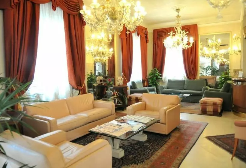 Fotos del hotel De Rose Hotel:  18