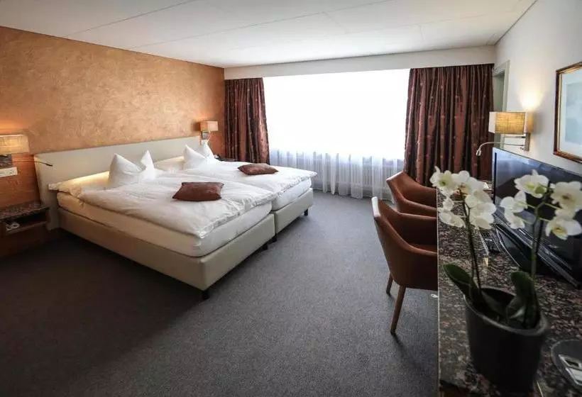 Fotos del hotel Cristallo:  12