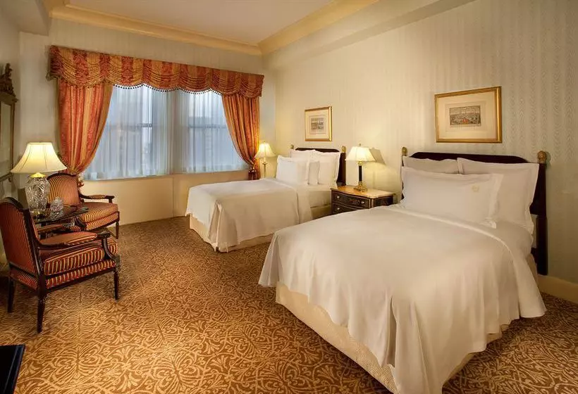 Fotos del hotel The Waldorf Towers:  10